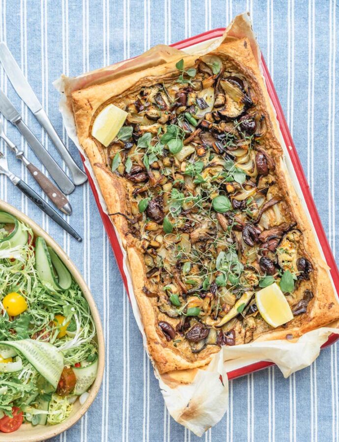 Tærte med aubergine, oliven & vegansk bechamel